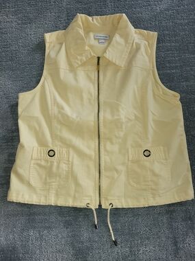 Christopher & Banks Pale Yellow Sleeveless Vest